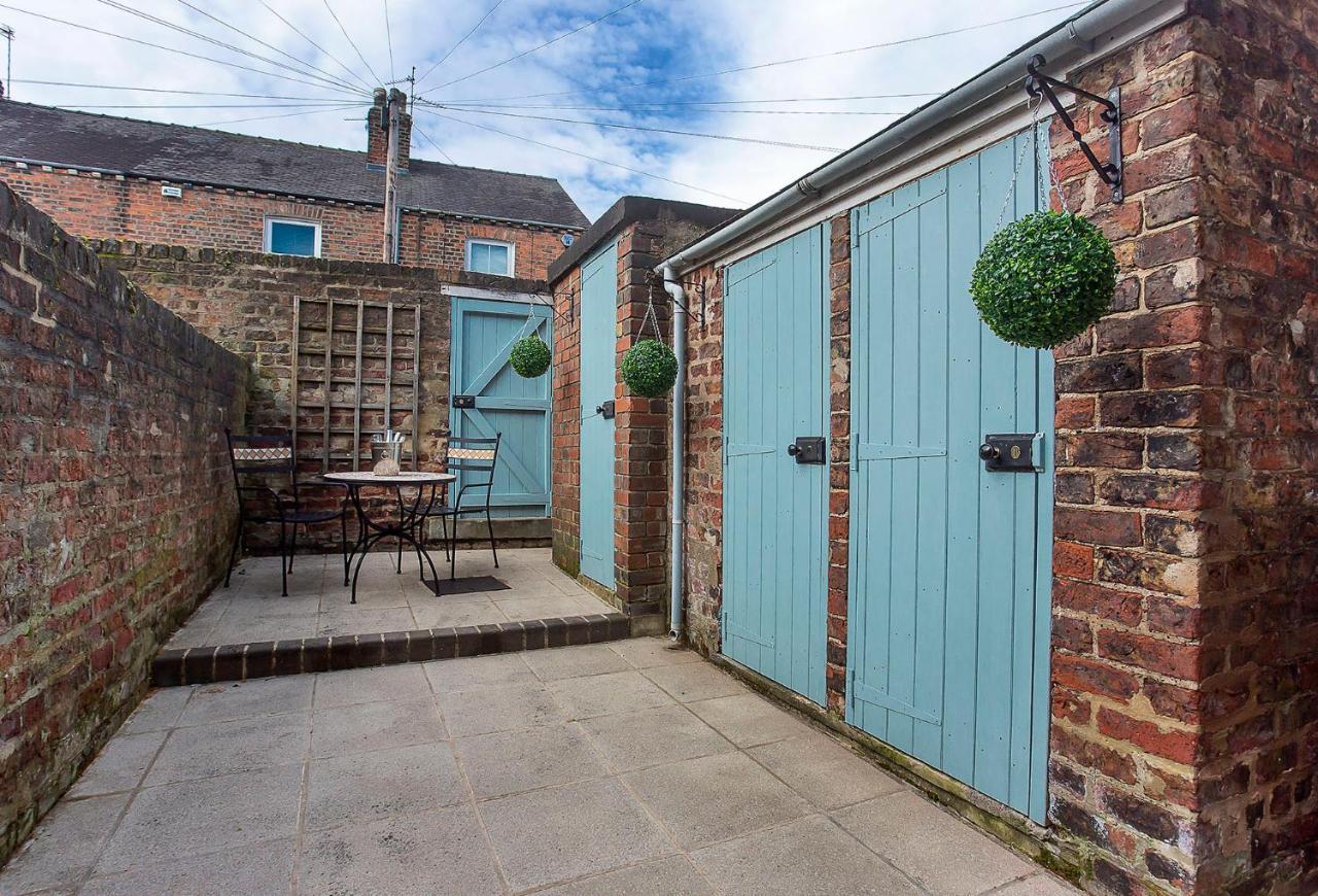 "Falcon'S Nest Retreat" York Exterior foto
